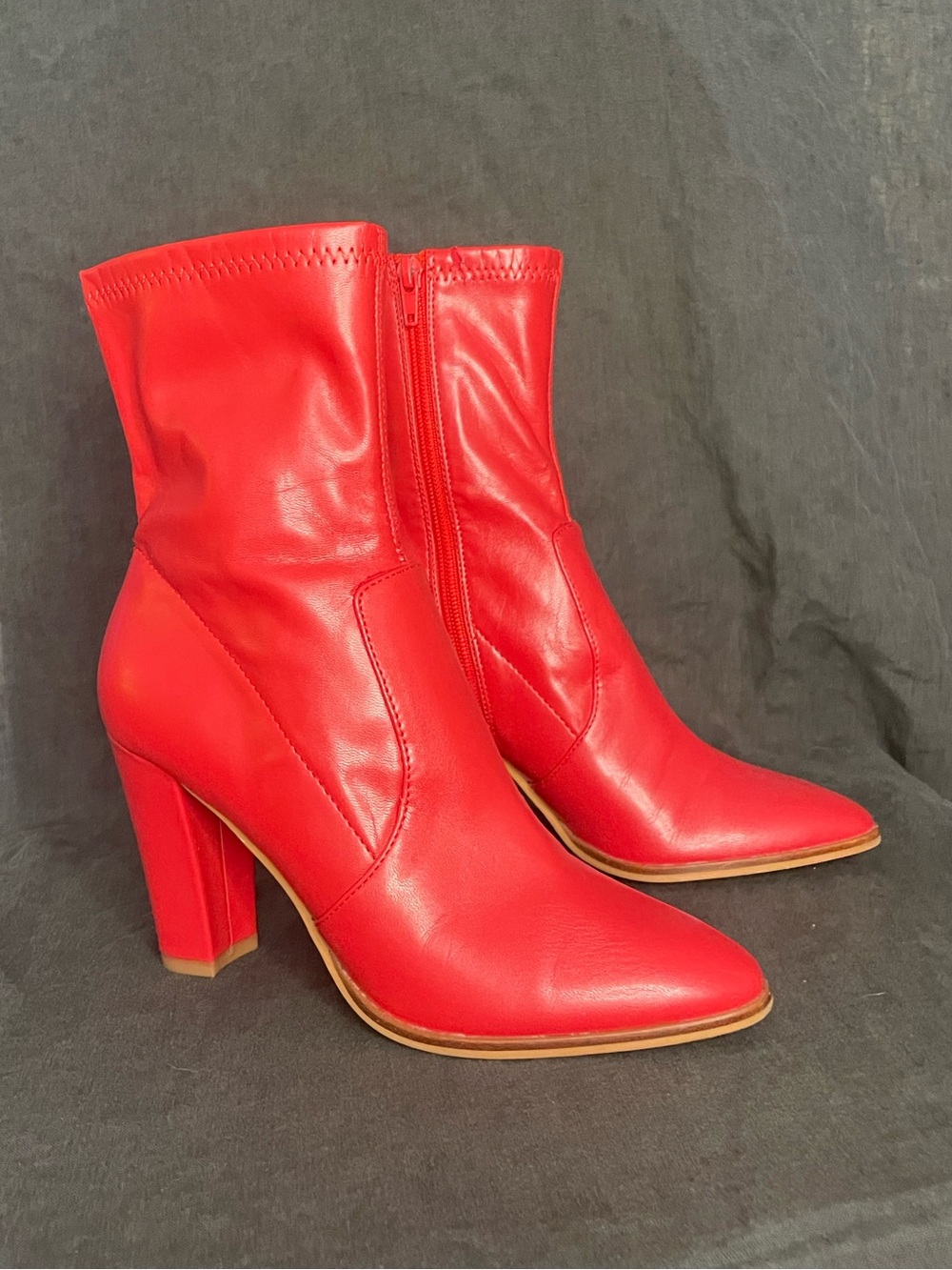 Dolce Vita Red Pointed Toe Heeled Ankle Boots Statement Sz 7